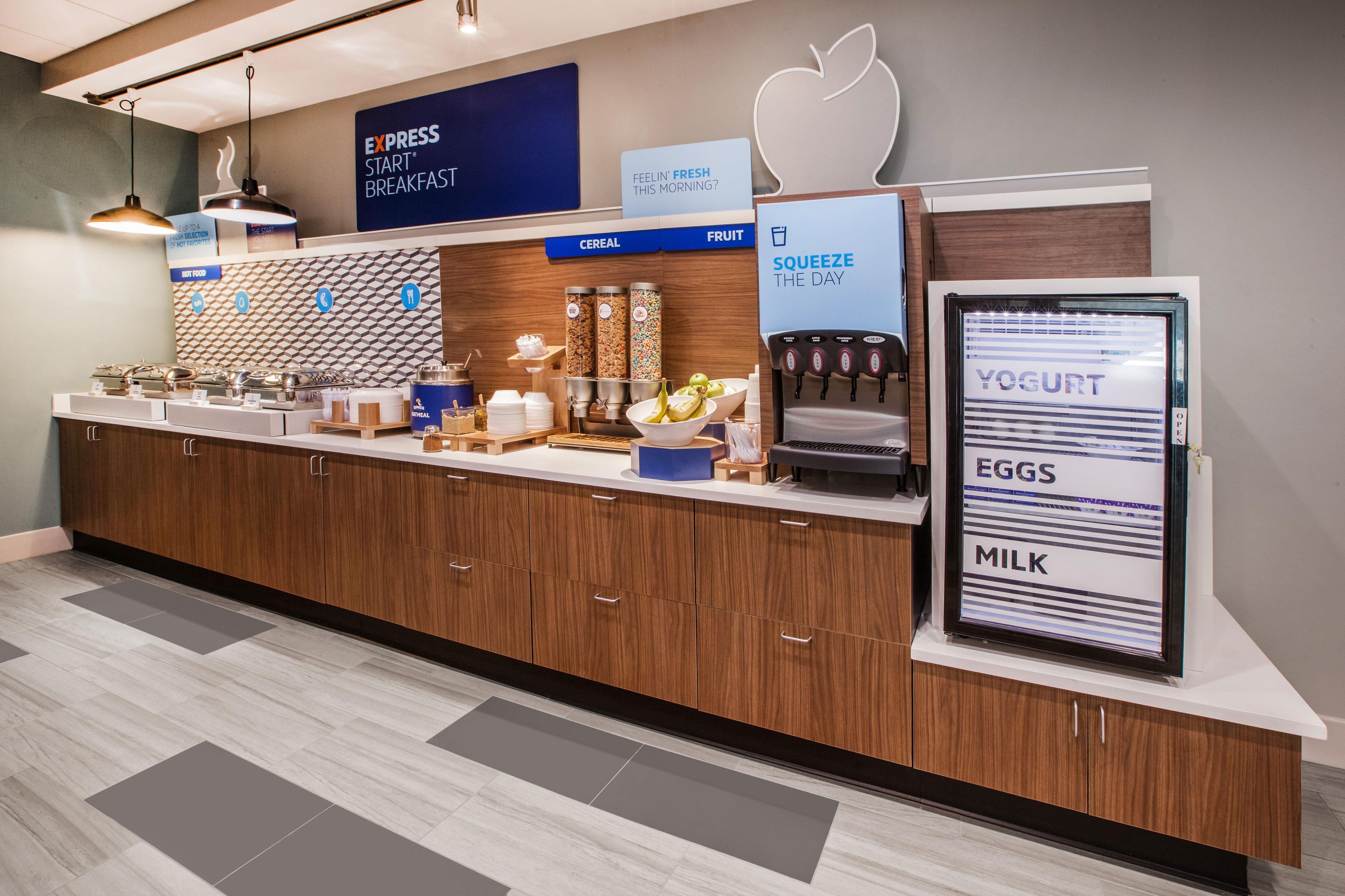 Holiday Inn Express Hotel & Suites Marshall By Ihg Εξωτερικό φωτογραφία