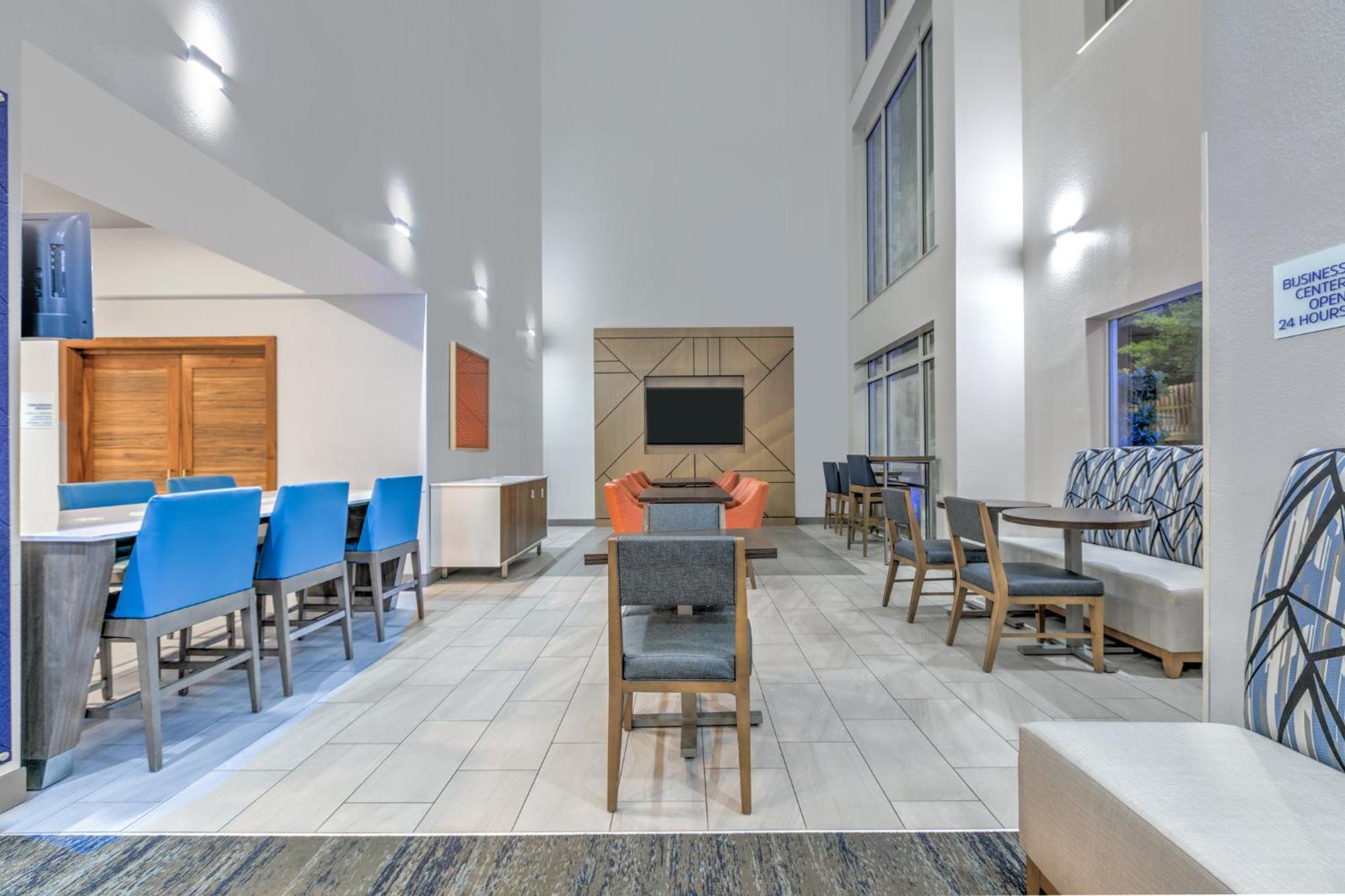 Holiday Inn Express Hotel & Suites Marshall By Ihg Εξωτερικό φωτογραφία