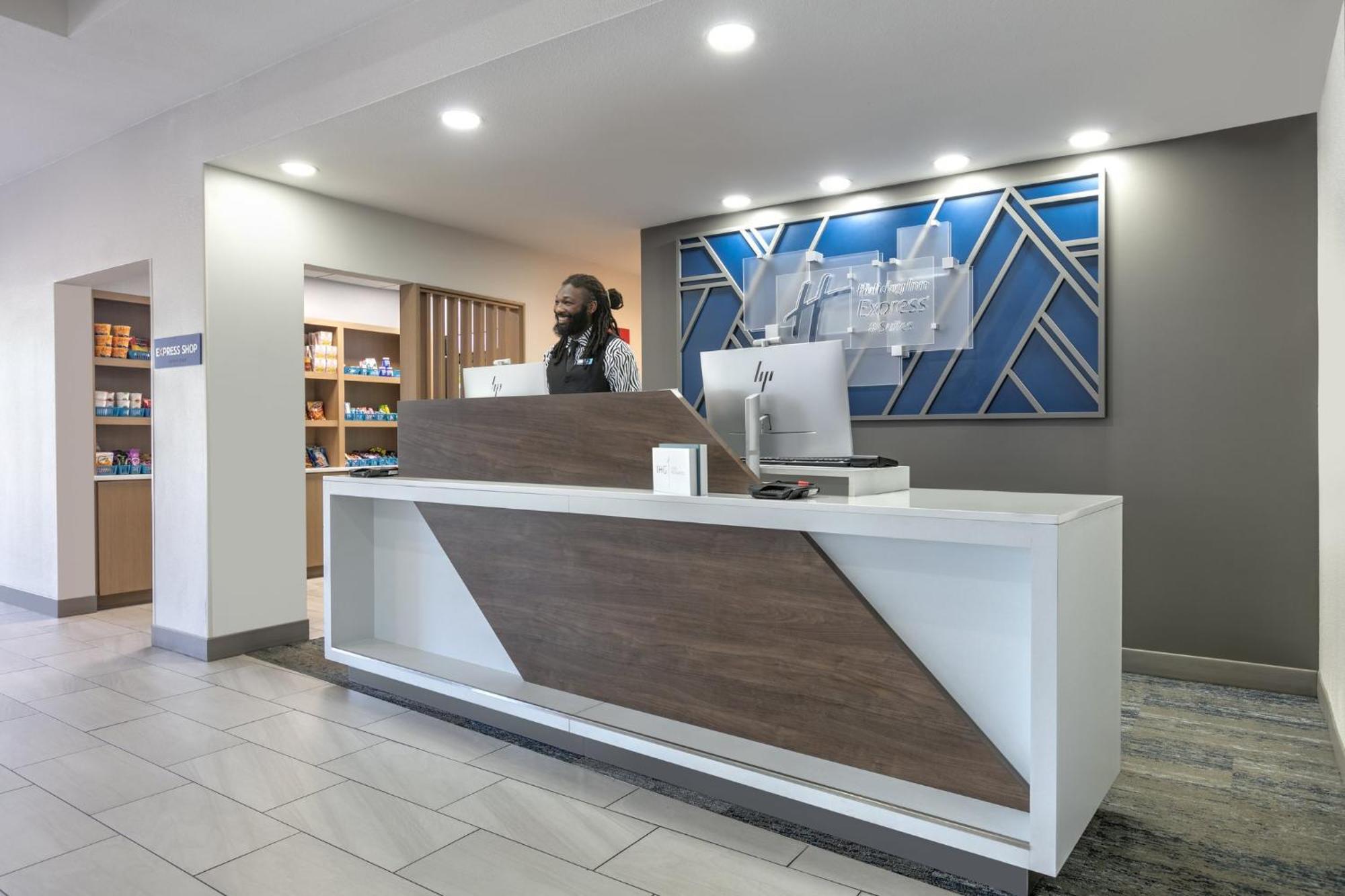 Holiday Inn Express Hotel & Suites Marshall By Ihg Εξωτερικό φωτογραφία