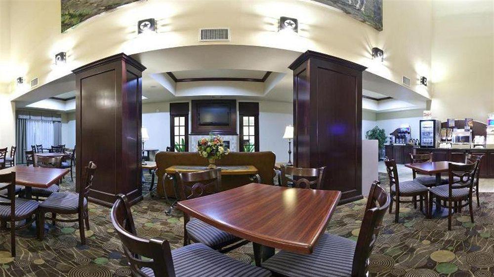Holiday Inn Express Hotel & Suites Marshall By Ihg Εξωτερικό φωτογραφία