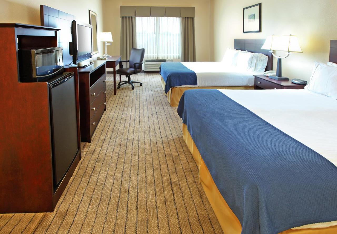 Holiday Inn Express Hotel & Suites Marshall By Ihg Εξωτερικό φωτογραφία